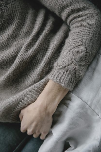 Meiju K-P - Kontrasti: Neulottuja Pintoja – Contrast: Textured Knitting